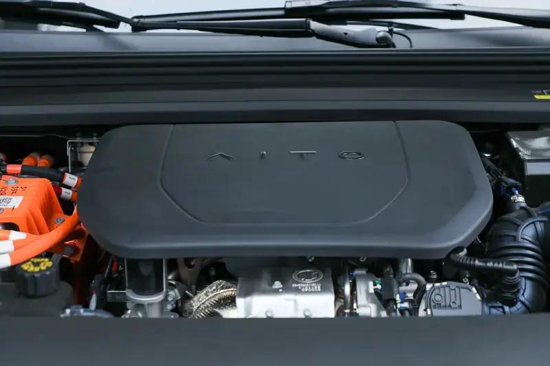 问界M9累计大定突破17万台 售46.98万元起